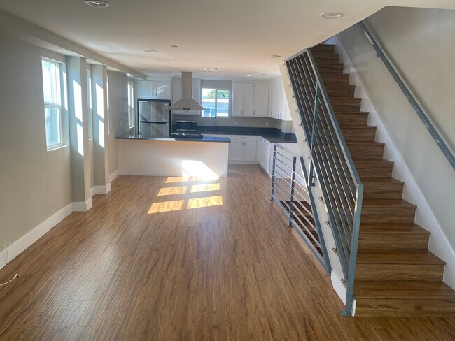 Building Photo - 2301 Hauser Blvd