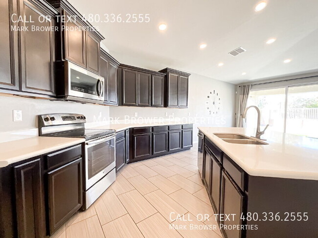 Building Photo - 22210 E Creekside Dr