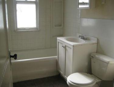 Foto principal - 8620 S Marquette Ave