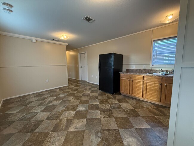 Foto del edificio - 709 N Collins Fwy