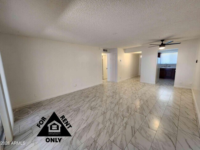 Foto del edificio - 7132 W Wolf St