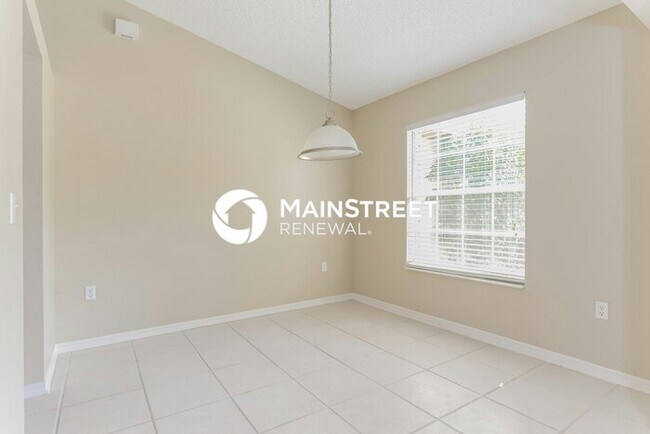 Building Photo - 3 Bedroom Pet-Friendly Home in Deltona, FL with Main Street Renewal