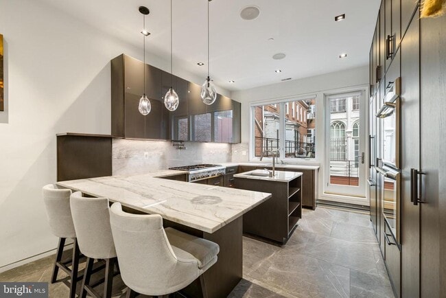 Building Photo - 1727 Delancey St