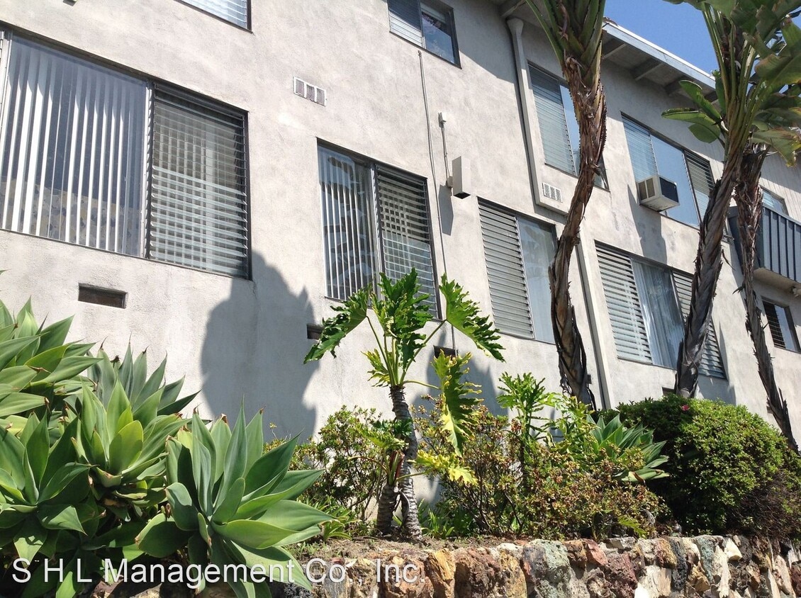 Primary Photo - 10777 Rose Ave