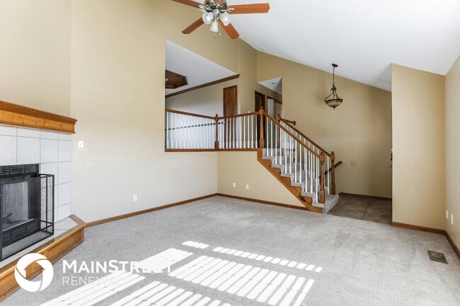 Building Photo - 2300 Valley View W