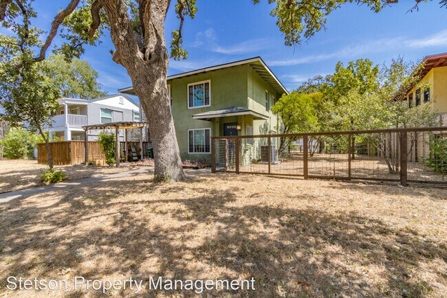 Building Photo - 2 br, 1 bath House - 1506 Ashwood Rd Unit #B