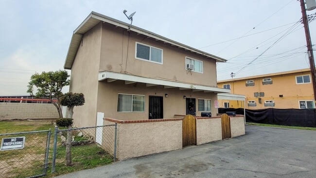 Building Photo - n8031