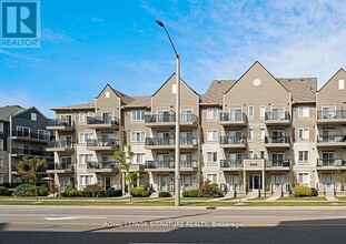 Building Photo - 3055 Thomas St