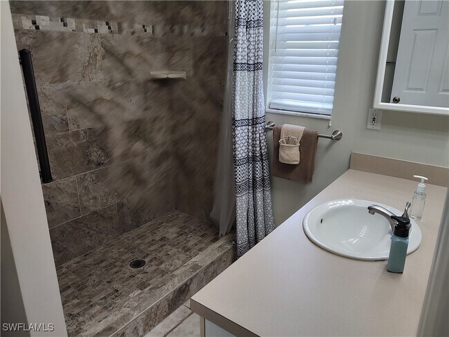 Foto del edificio - 5126 SW 19th Pl