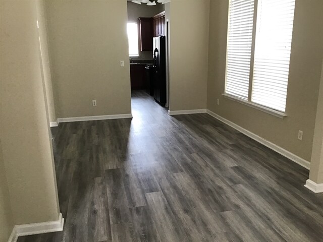 Foto del edificio - 508 N Tree Garden Dr