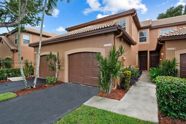 Building Photo - 1324 Veracruz Ln