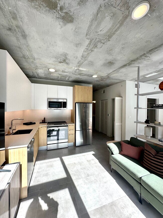 Foto del edificio - 370 NW 33rd St