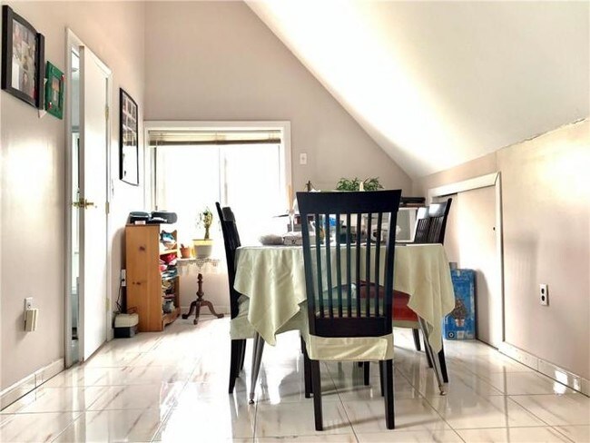 Building Photo - 1 bedroom in Brooklyn NY 11204