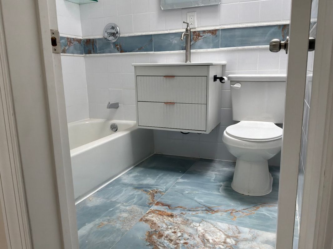 Foto del edificio - 1593 Canarsie Rd