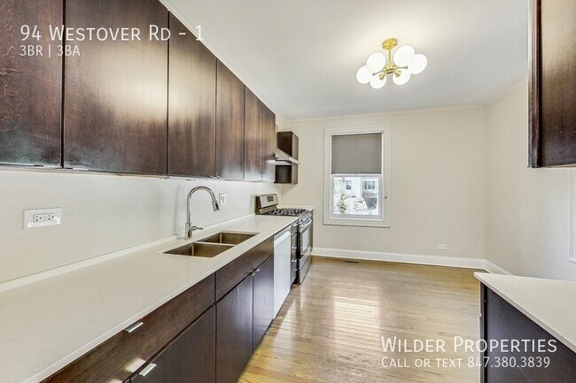 Foto del edificio - 94 Westover Rd