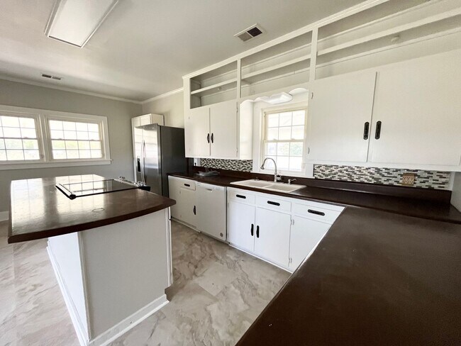 Foto del edificio - 784 S Sandy Hook Rd