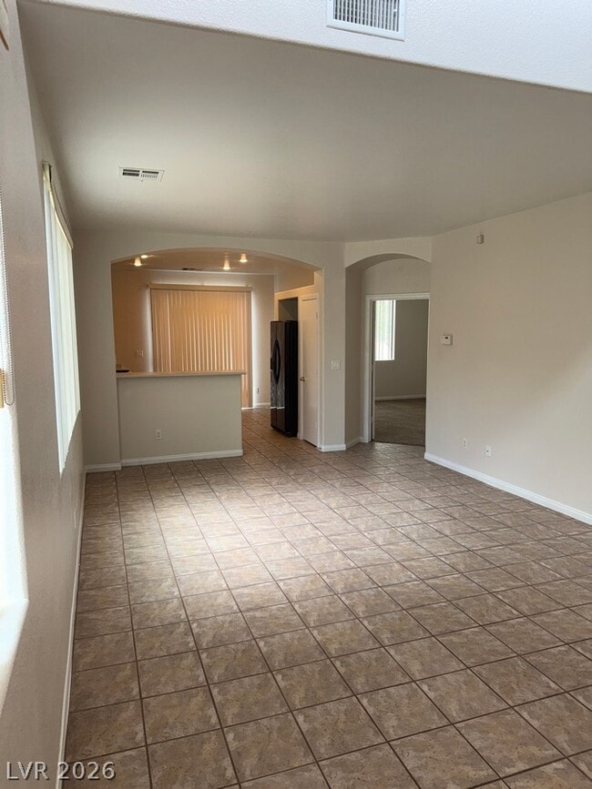 Building Photo - 8475 Regal Hills Ct