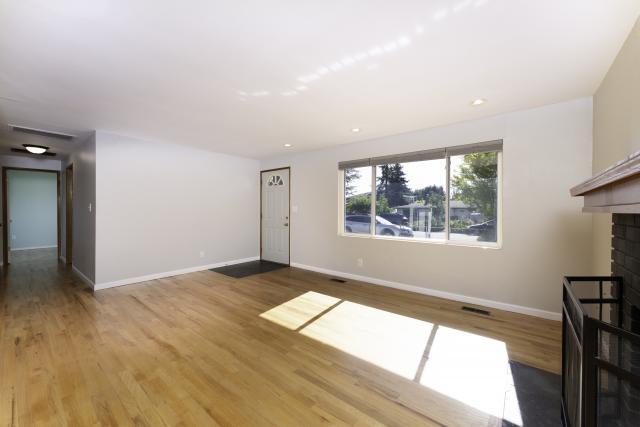 Building Photo - 3 bedroom in Renton WA 98056