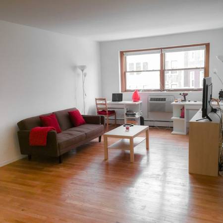 Foto principal - 6030 N Kenmore Ave