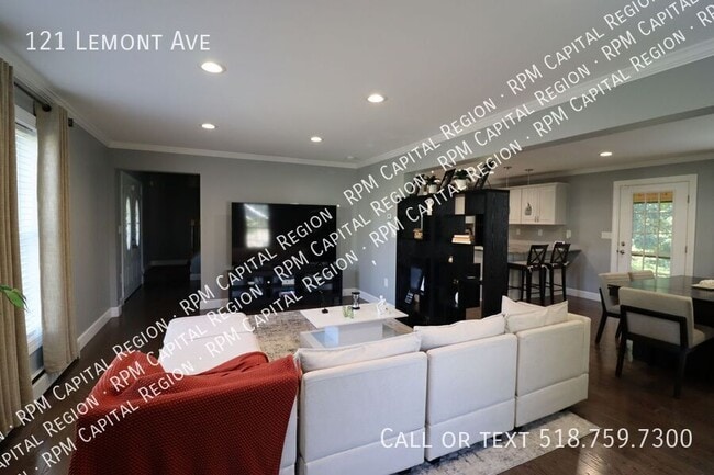 Building Photo - 121 Lemont Ave