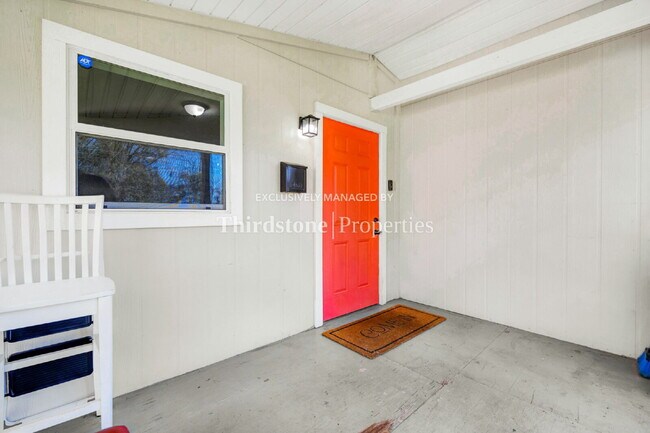 Foto del edificio - 1165 Orton St