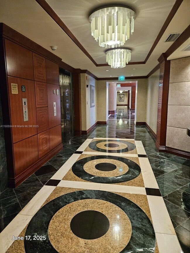Foto del edificio - 21050 Point Pl