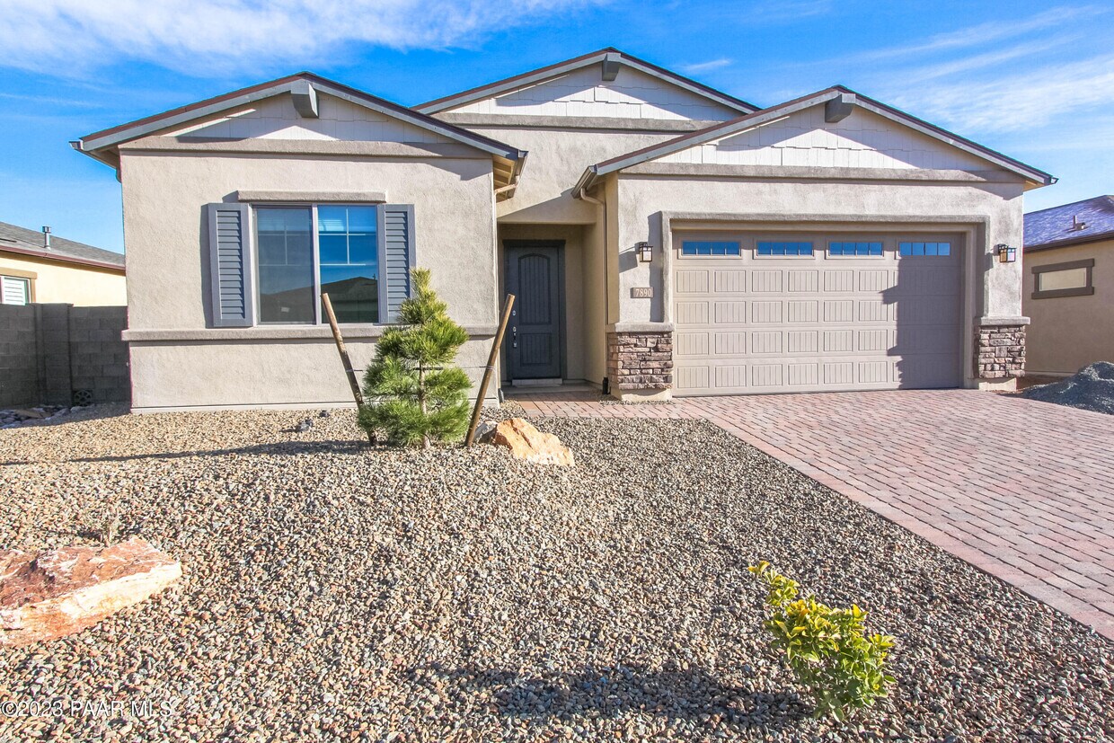 Foto principal - 7890 E Hideaway Fls Ct