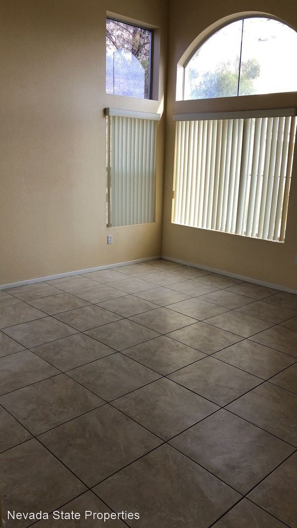 Building Photo - 3 br, 2.5 bath House - 1717 Night Breeze Dr