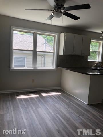 Foto del edificio - 3 br, 2 bath House - 1111 Lancaster St