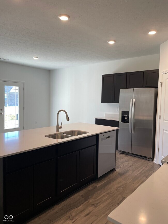 Foto del edificio - 61 Wilkins St