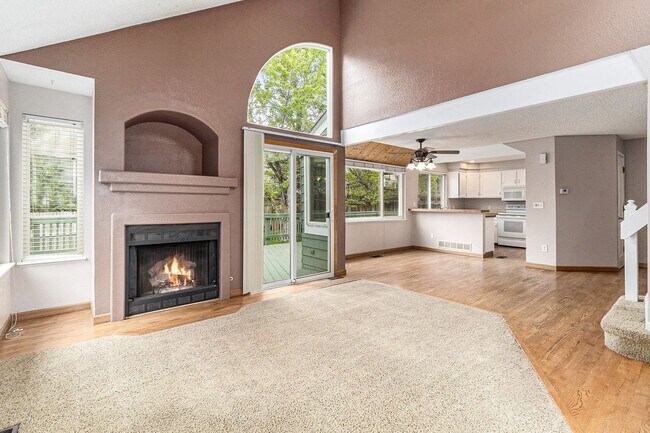 Building Photo - Spacious 3-Bedroom Home for Rent in Westbr...