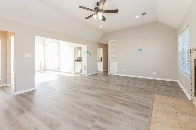 Building Photo - 116 Gregory Dr