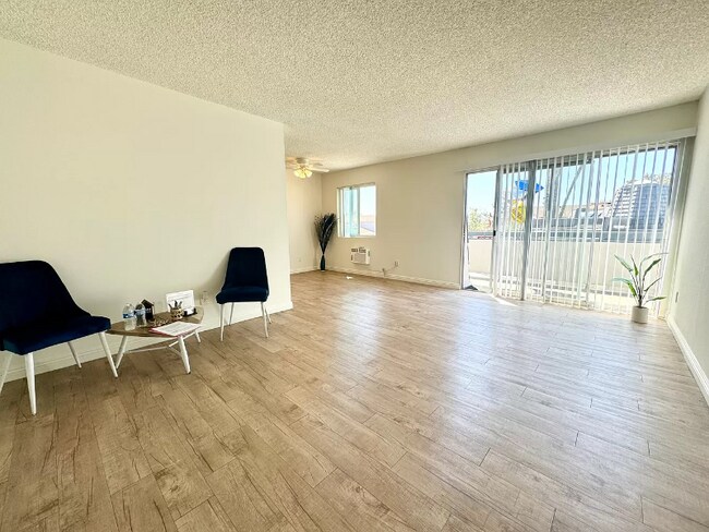 Building Photo - 8131 San Angelo Dr