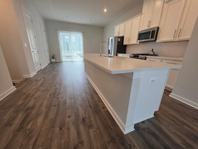 Building Photo - 1717 Autumn Maple Leaf Dr