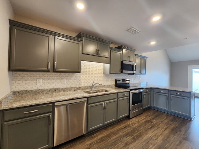 Building Photo - 431 Tristan Wy