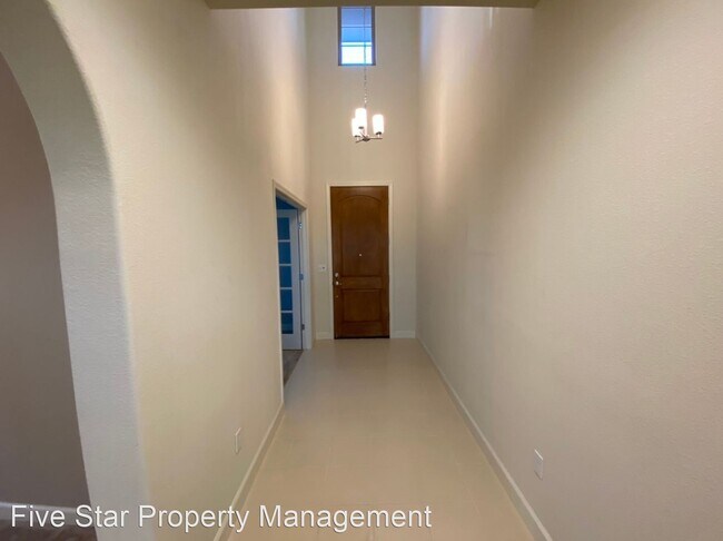 Foto del edificio - 4 br, 3.5 bath House - 3600 Rapallo Way