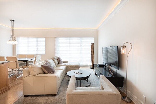 Building Photo - 3455 Rue Drummond