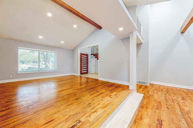 Foto del edificio - 9405 Pinewood Dr