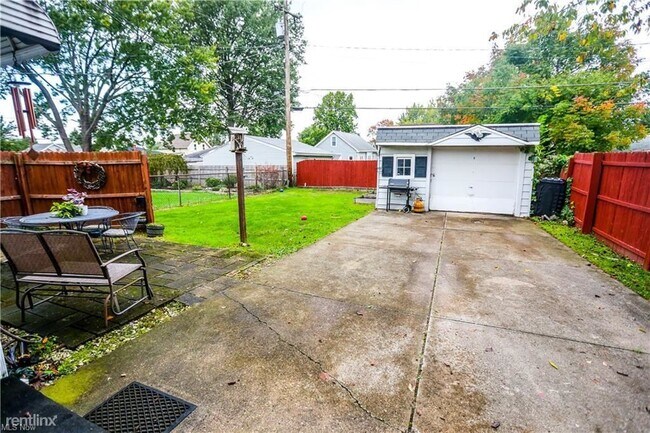 Building Photo - 1 br, 1 bath House - 6102 Theota Ave