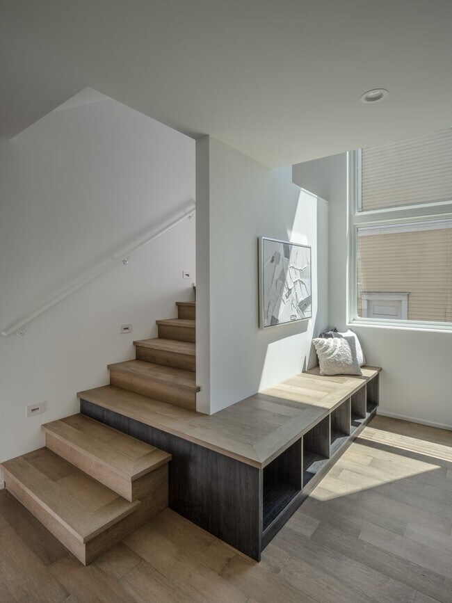 Building Photo - Central District –Brand New Townhomes.