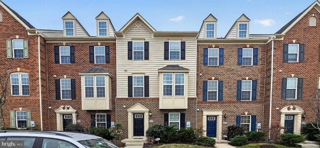 Building Photo - 5363 S Center Dr