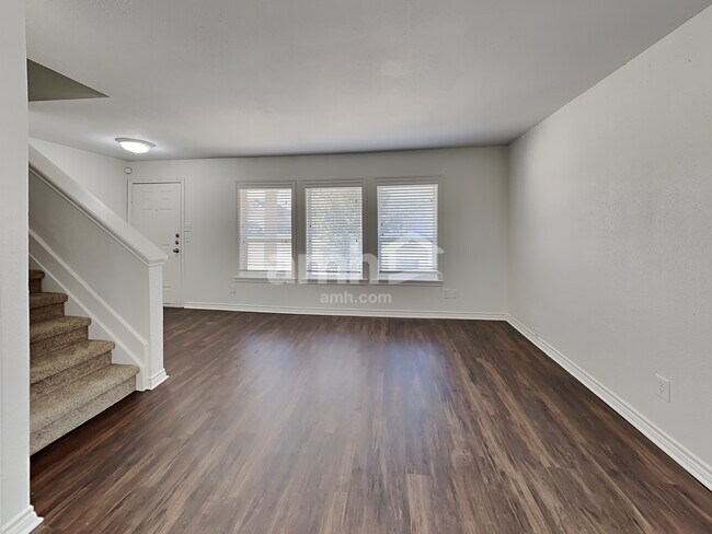 Foto del edificio - 416 Madison Pl