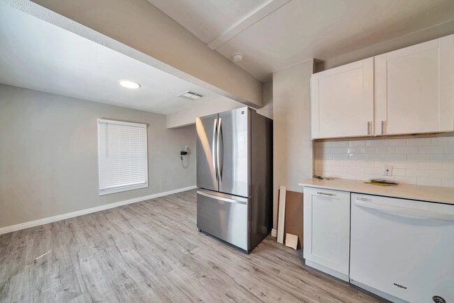 Foto del edificio - 830 S 15th Ave