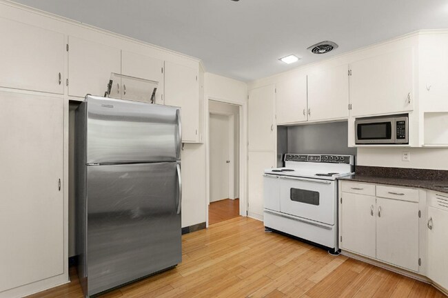 Foto del edificio - 3145 Sheridan St