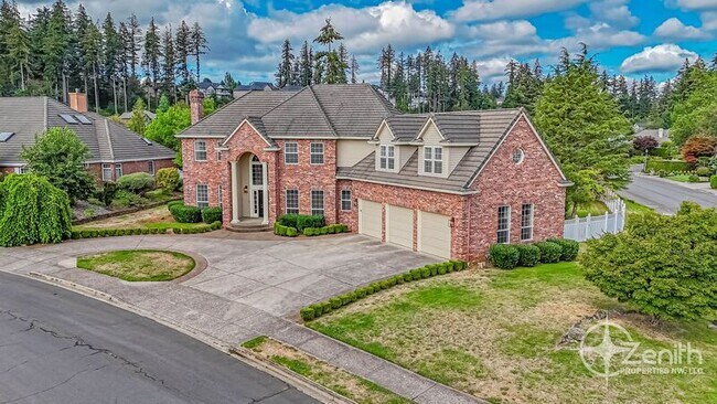 Foto del edificio - 2828 NW Lacamas Dr