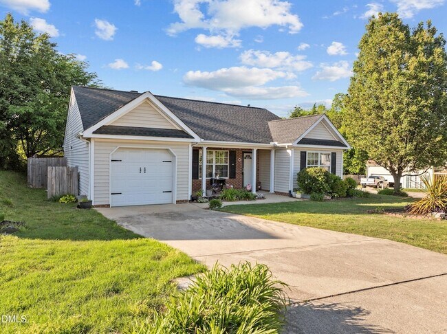 Foto del edificio - 4109 Fawn Glen Dr