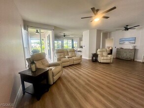 Building Photo - 9510 Village View Blvd