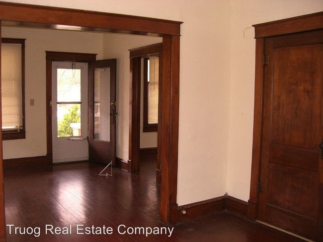 Building Photo - 2 br, 1 bath House - 4323 Stateline Rd