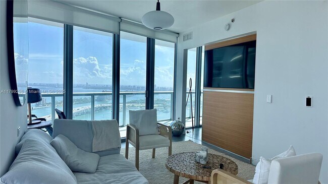 Foto del edificio - 888 Biscayne Blvd