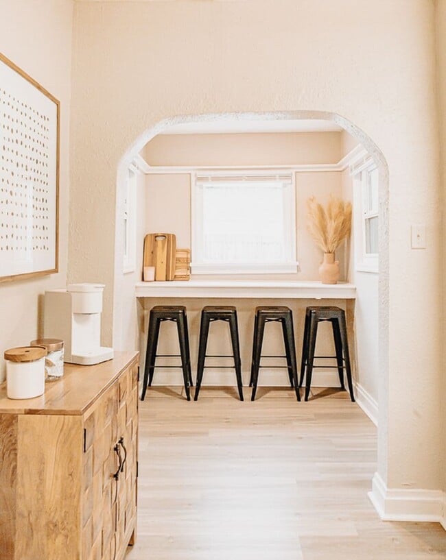 Foto del edificio - Cozy 2-Bedroom Home Near Sacred Heart, Shriners, and Deaconess